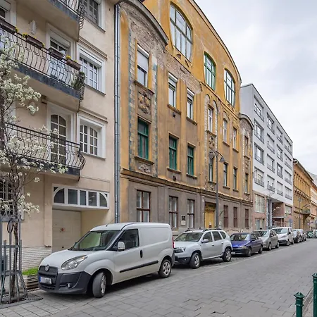 Very Central New Comfy Studio Loft Budapest