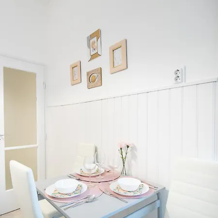 Appartamento Very Central New Comfy Studio Loft