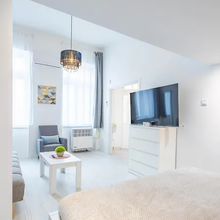 Very Central New Comfy Studio Loft * Budapest