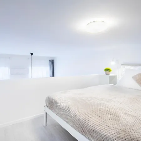 아파트 Very Central New Comfy Studio Loft